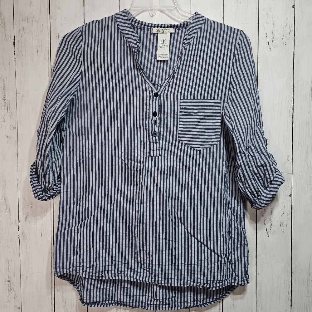 Vintage Femme Fatale Blue Striped Roll Tab Sleeves Popover Shirt Size Medium.